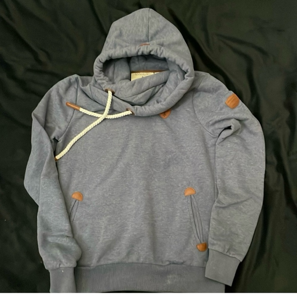 Wanakome. I absolutely love it.  But I need a size bigger. Excellent condition.